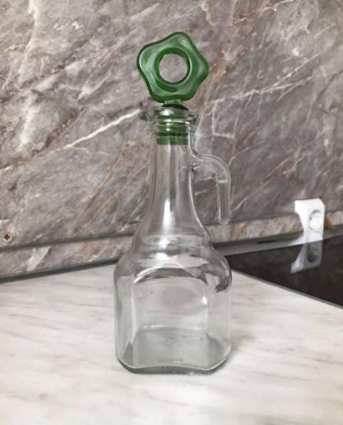Бутылка графин для масла стеклянный