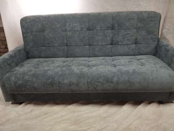 Диван новый книжка