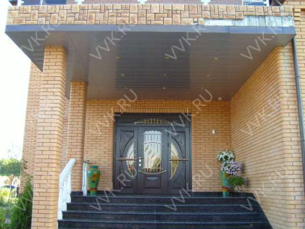 Подвесные потолки и напольные покрытия в Москве