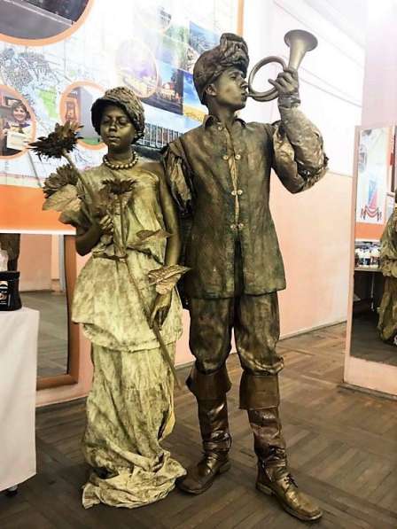 Живые статуи на встречу гостей на мероприятие в Краснодаре фото 3