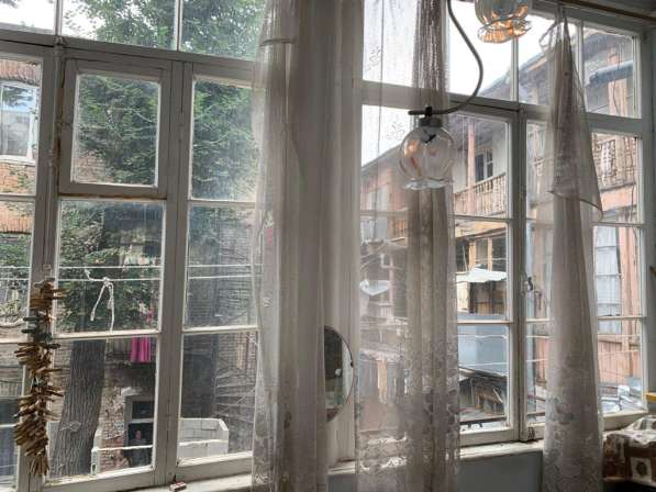Уникальная квартира в самом центре Тбилиси в фото 10