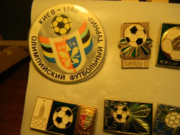 Значок.Олимпиада 1980 Футбол. Киев, футбольный турнир,8 разн в фото 9