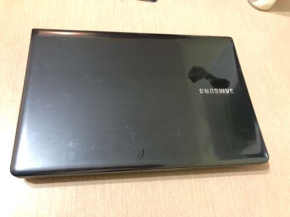 Samsung NP355V4C в Санкт-Петербурге фото 4