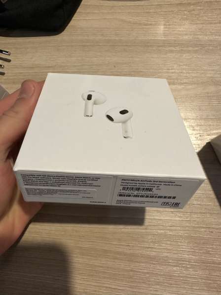 AirPods 3