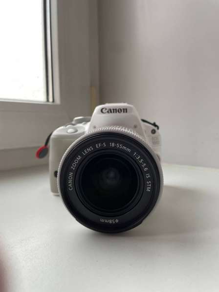 Canon EOS 100D
