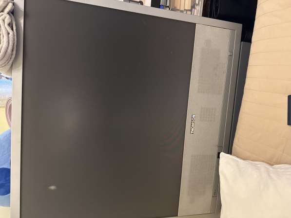 Продается телевизор