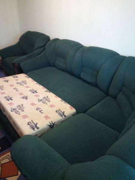 Угловой диван раскладной, с креслом, в идеальном состоянии