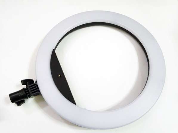 Кольцевая LED лампа ZB-R14 35см 220V 3 крепл. тел. + пульт в фото 10