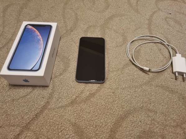 IPhone XR 64 gb Blue (Комлект+Чехлы)