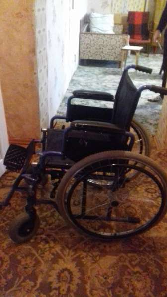 Продам инвалидное кресло- коляску в Астрахани фото 3