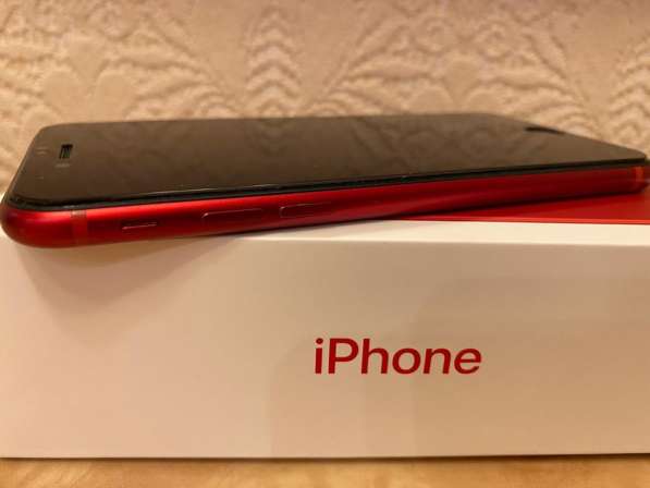 IPhone 8, red в Ульяновске фото 3