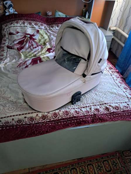 Продам коляску 2в 1