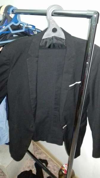Пиджак школьный черный на 12-14 лет