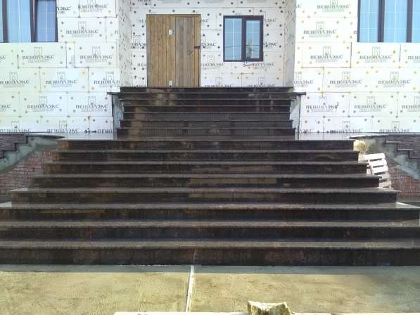 Лестницы из натурального камня мрамора и гранита в Серпухове