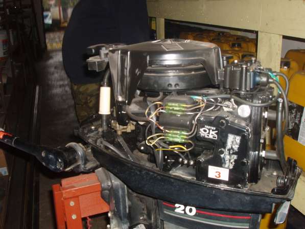 Лодочный мотор Mercury 20 в фото 3