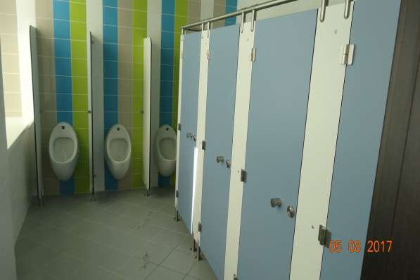 Сантехнические перегородки санузлов и туалетов, фурнитура в Москве фото 3