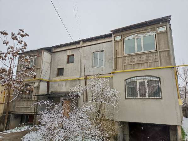 Срочно продам! 1к. кв 105 серии 33м2 м-н Учкун 23000$ в фото 5