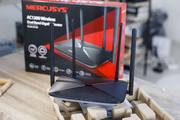 Mercusys AC12G Двухдиапазонный гигабитный роутер в Оренбурге