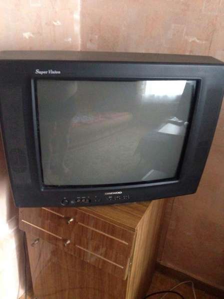 Продам телевизор Daewoo 21T2M