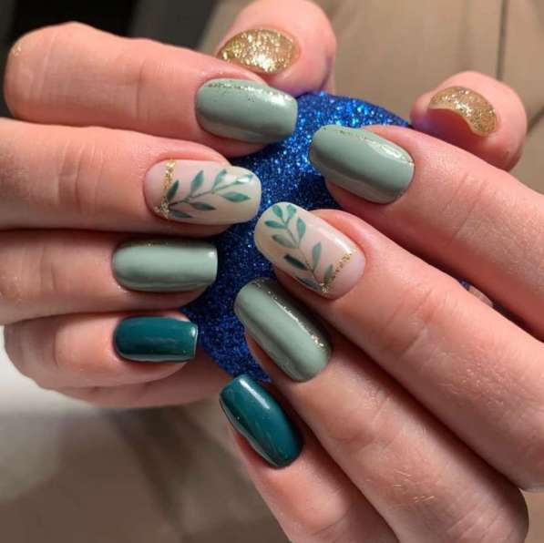 Маникюр в Омске