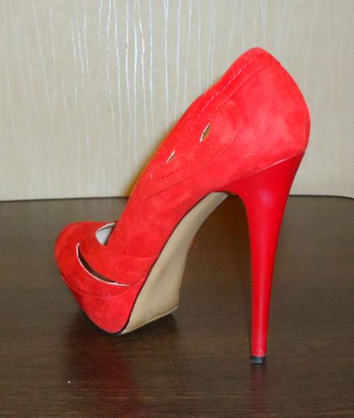 Туфли женские замшевые красные, размер 40-41 в Москве фото 5