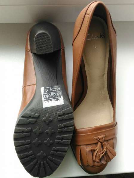 Новые туфли Clarks 38р UK5, по стельке 24,5 см в Москве