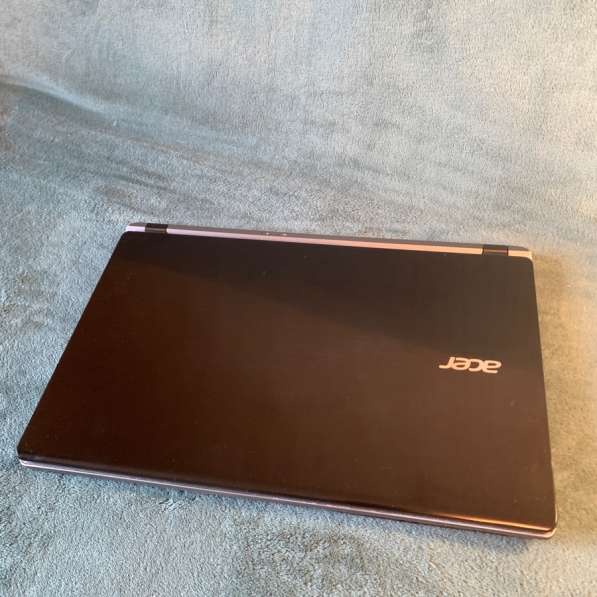 Ноутбук Acer aspire v5-572g