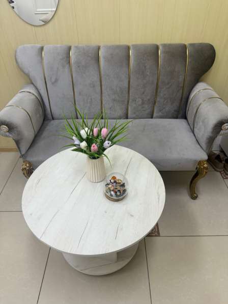 Продается диван и стол