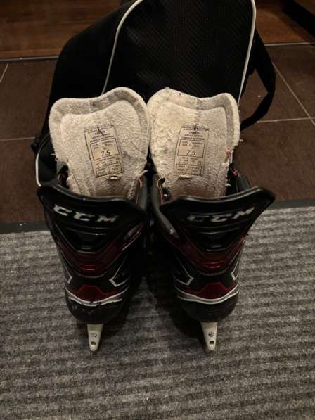CCM коньки профессиональные в Москве фото 3