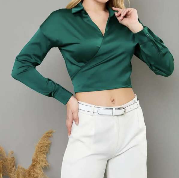 Женская блузка на запах