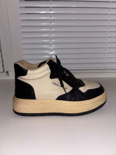 Кроссовки высокие женские в Сызрани фото 6