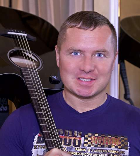 Уроки на гитаре. Быстрый курс в Москве