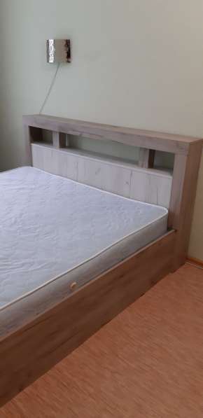 Продаётся двуспальная кровать с матрасом в Кунгуре фото 3