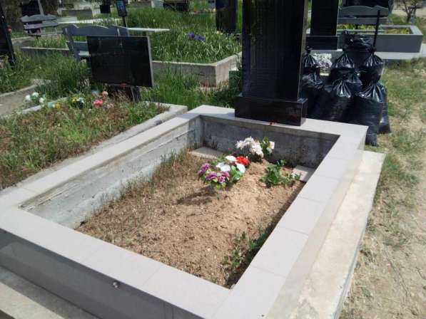 Земля на кладбище в Севастополе