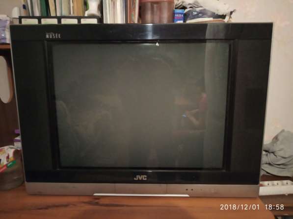 TV JVC продам, диаг.72,плоский экран