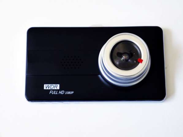 DVR Z30 5" Full HD с выносной камерой заднего вида в 