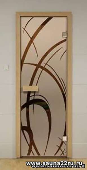 Эффектные деревянные и стеклянные двери для бань и саун
