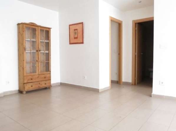 Продается двухкомнатная квартира в центре Бенидорма, Испания в фото 3