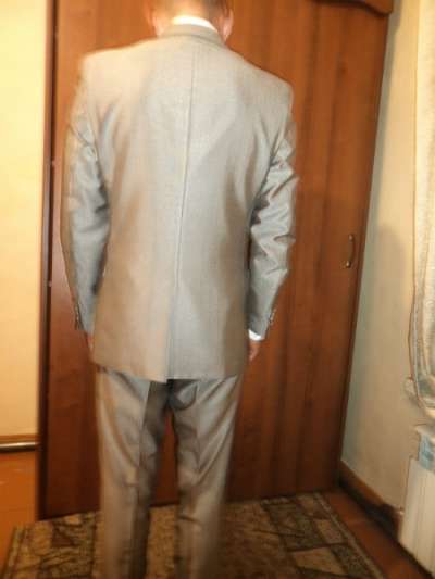 костюм VAN CLIFF 46 размер в Минусинске
