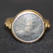 Антикварный перстень с античной греческой монетой. 1900-е гг, в Санкт-Петербурге