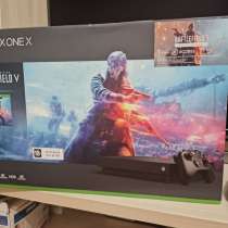 Продам Xbox one x на гарантии, в Екатеринбурге