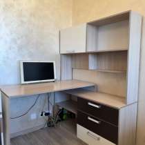 Рабочая зона. Стол со стилажом, в г.Новосибирск