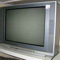 телевизор Hitachi 54см, в Томске