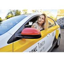 Женщина водитель в Яндекс такси, в Краснодаре