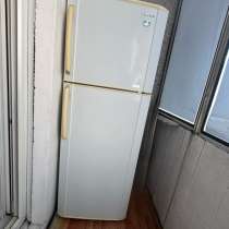 Продаю недорого холодильник, в Красноярске