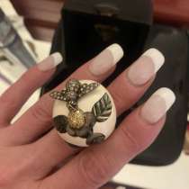 Кольщо дизайнерское с природными бриллиантами, в Москве