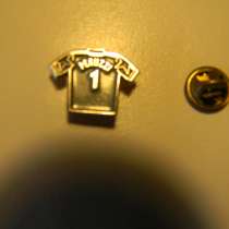 Значок.Футбол.Peruzzi 1(вратарь Анджело Перуцци.1на футболке, в г.Ереван