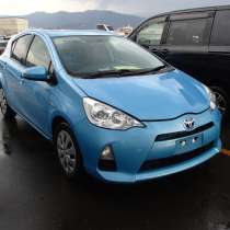 Toyota Aqua гибридный хетчбек, в Москве