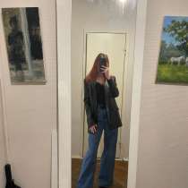 Продам кожаный пиджак женский, в Москве