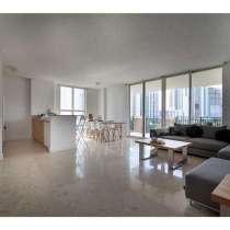 Современная квартира в Санни Айлс с видами на океан, в г.Майами